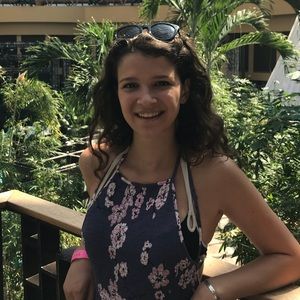 Meet your Posher, Alena